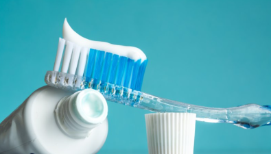 Maintaining Healthy Teeth: How to Choose the Right Toothbrushand Toothpaste